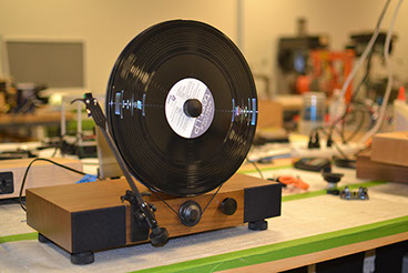 Gramovox Floating Record Player | PDT